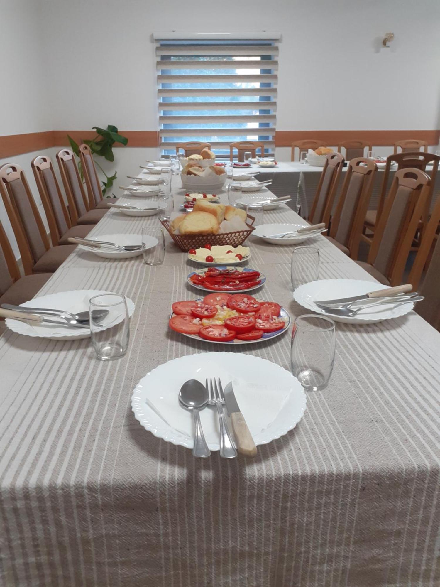 Bed and Breakfast Std Cvetkovic Crni Vrh Esterno foto